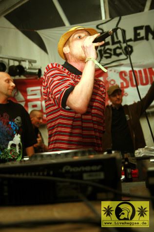 Cornadoor (D) with Soundquake 14. Reggae Jam Festival - Bersenbrueck - Dancehall Stage 08. August 2008 (5).JPG